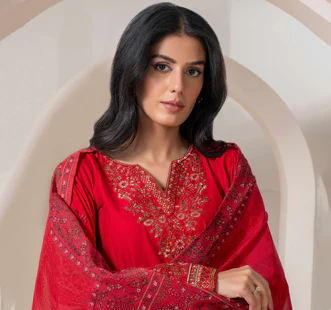 Menu Embroidered Pret Signature